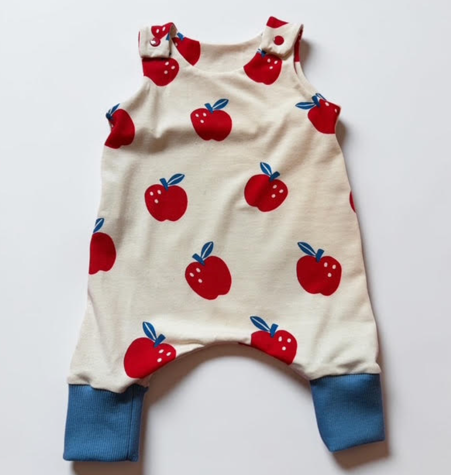Strampler Apfel